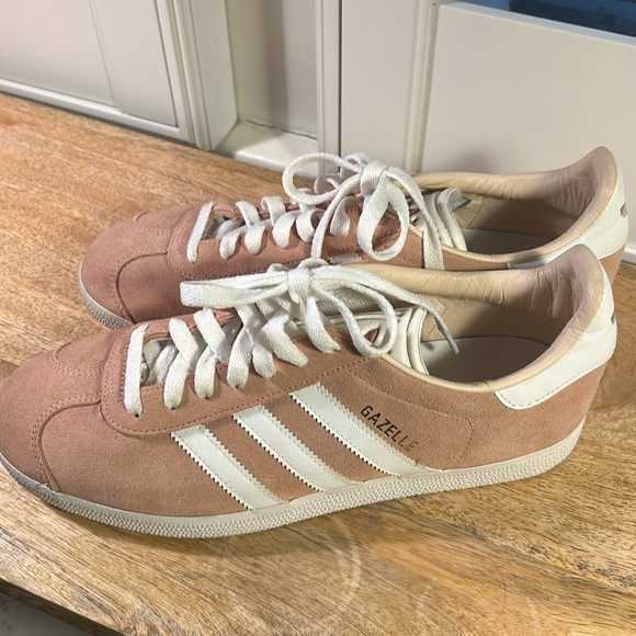 Adidas Gazelle, Pink Suede, Sz 10, worn once. - Picture 3 of 6
